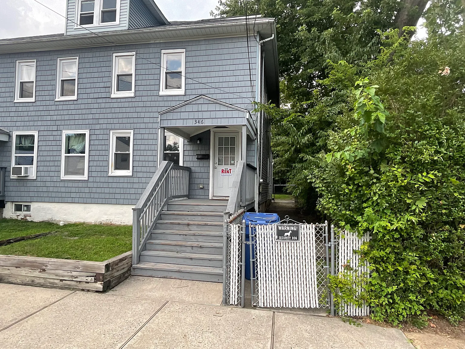 3 bed, 1.5 bath, 1200 sqft, $2,650 — Photo 2