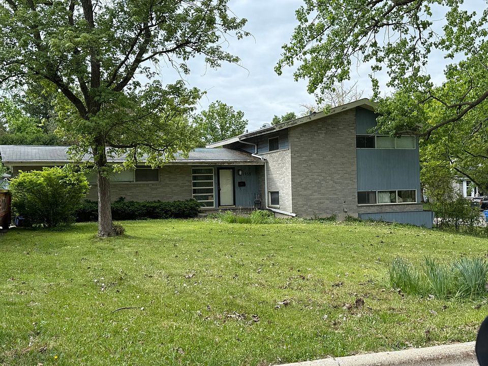 1st image of 1958 Castlewood Rd