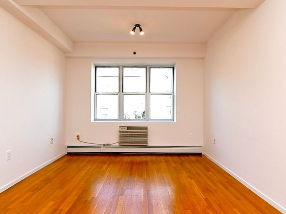 3rd image of 234 Skillman Ave #H3
