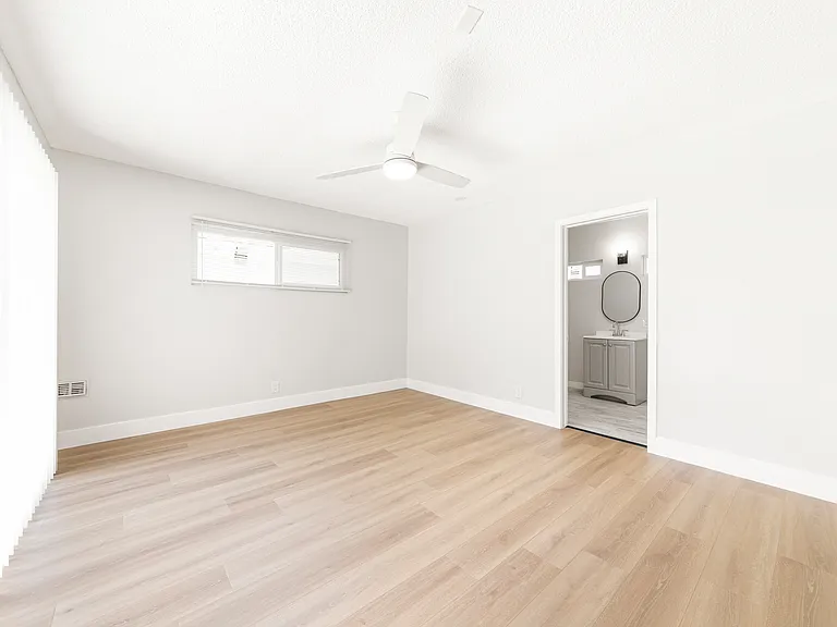 11126 Crenshaw Blvd #1 — Photo 17