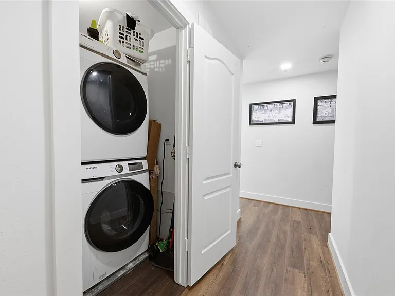 121 N Post Oak Ln #2203 — Photo 24