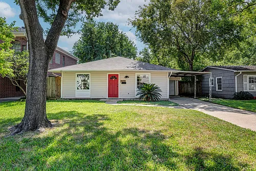 4909 Cedar St Photo 1