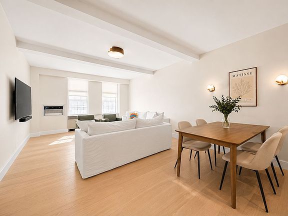 2nd image of 470 W 24th St APT 2G