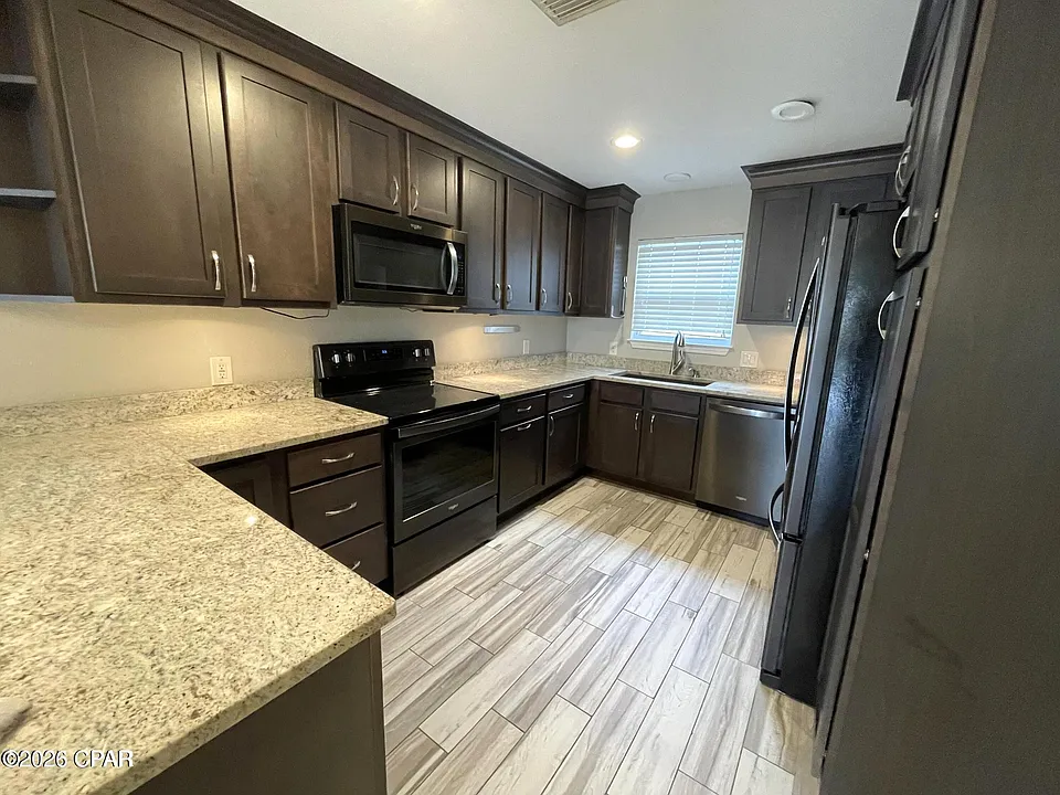 1209 Capri Dr #B