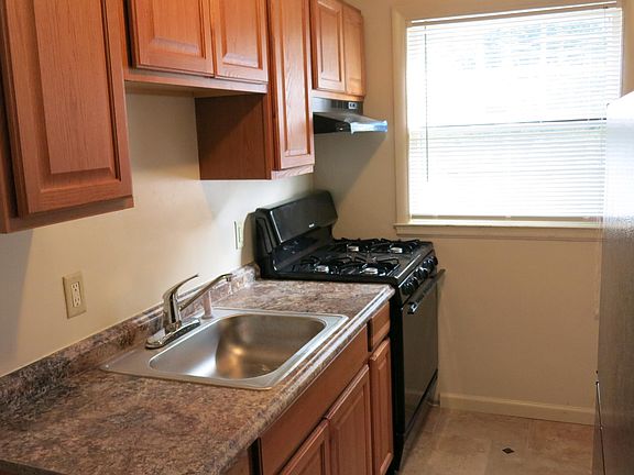 2nd image of 1515 N 15th St