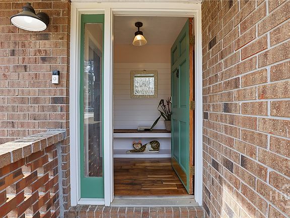 4th image of 73 Bea Road