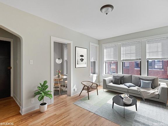 2nd image of 4411 N Wolcott Ave #D1