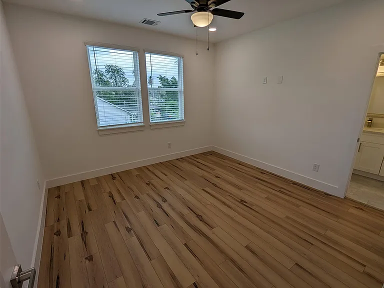 4915 Fisk St — Photo 27