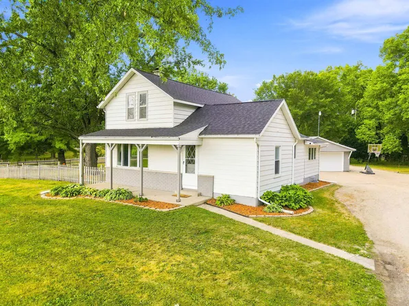 N1519 E County Line Rd #K, Fort Atkinson, WI 53538