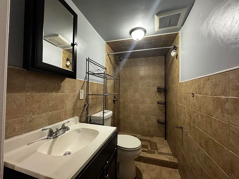 45A Van Reypen St — Photo 8