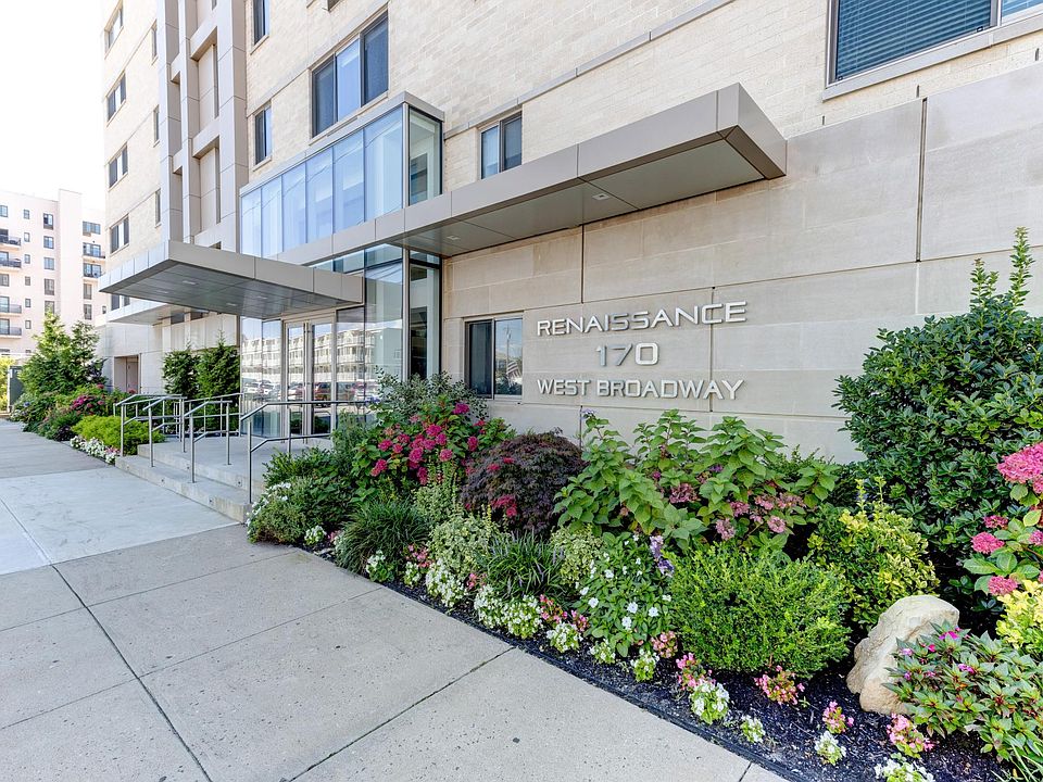 1st image of 170 W Broadway APT 6G