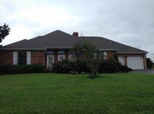 1031 Whittling Wood Dr, Johnson City, TN 37601