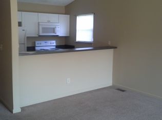 208-210 Woodview Dr, Nicholasville, KY 40356