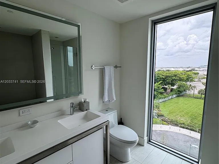 2000 Metropica Way #417 — Photo 17