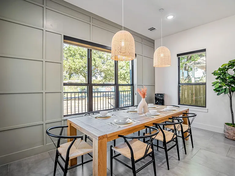 207 S Lockwood Dr #1 — Photo 16