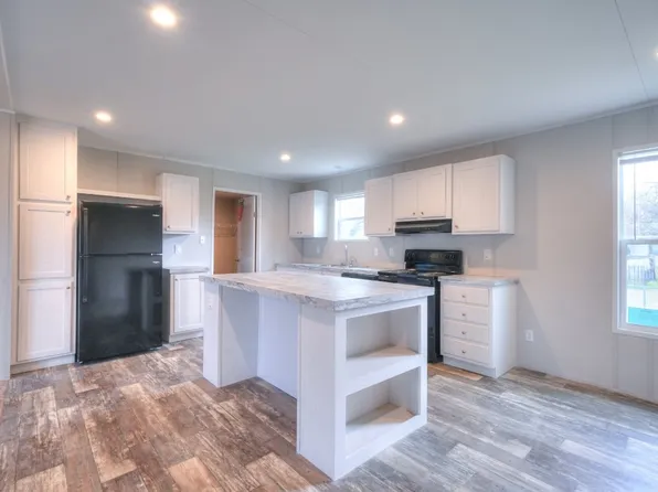 2301 SW 8th Ave, Mineral Wells, TX 76067