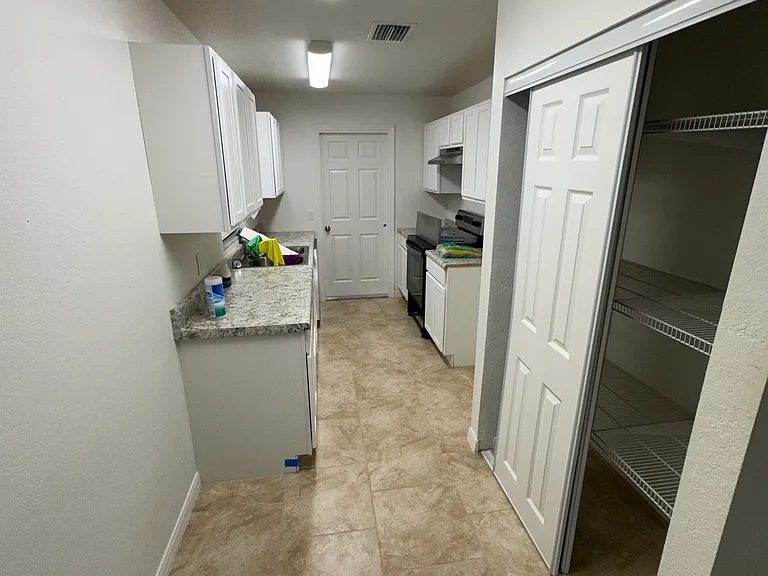 1447 NW 52nd Ave — Photo 7