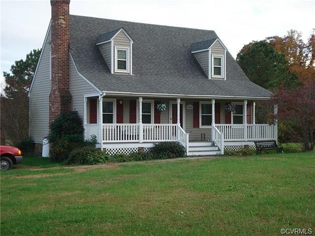 1st image of 8945 Woods Edge Dr