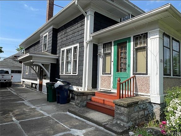 2nd image of 185 Winspear Ave #5