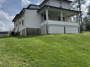 5966 Fisher Rd, Athens, OH 45701
