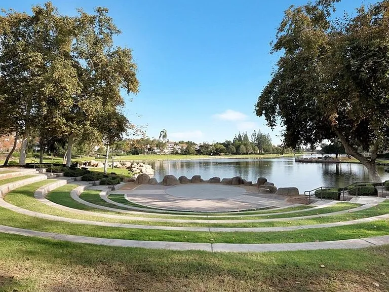 20891 Porter Ranch Rd — Photo 48