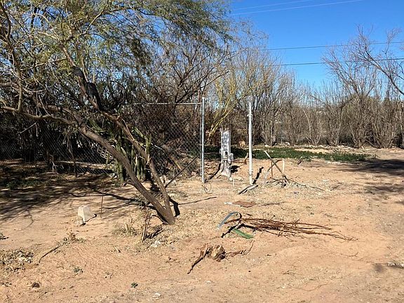 4th image of 3200 W Caballero Dr