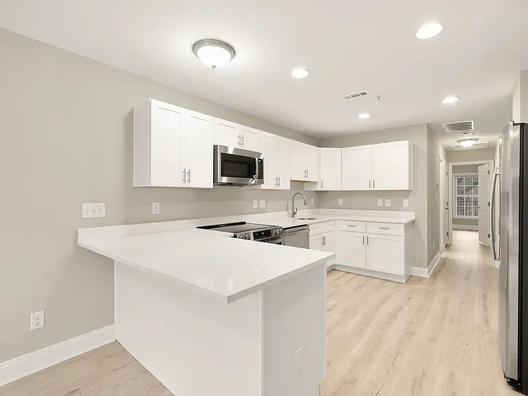 1753 W St SE — Photo 9