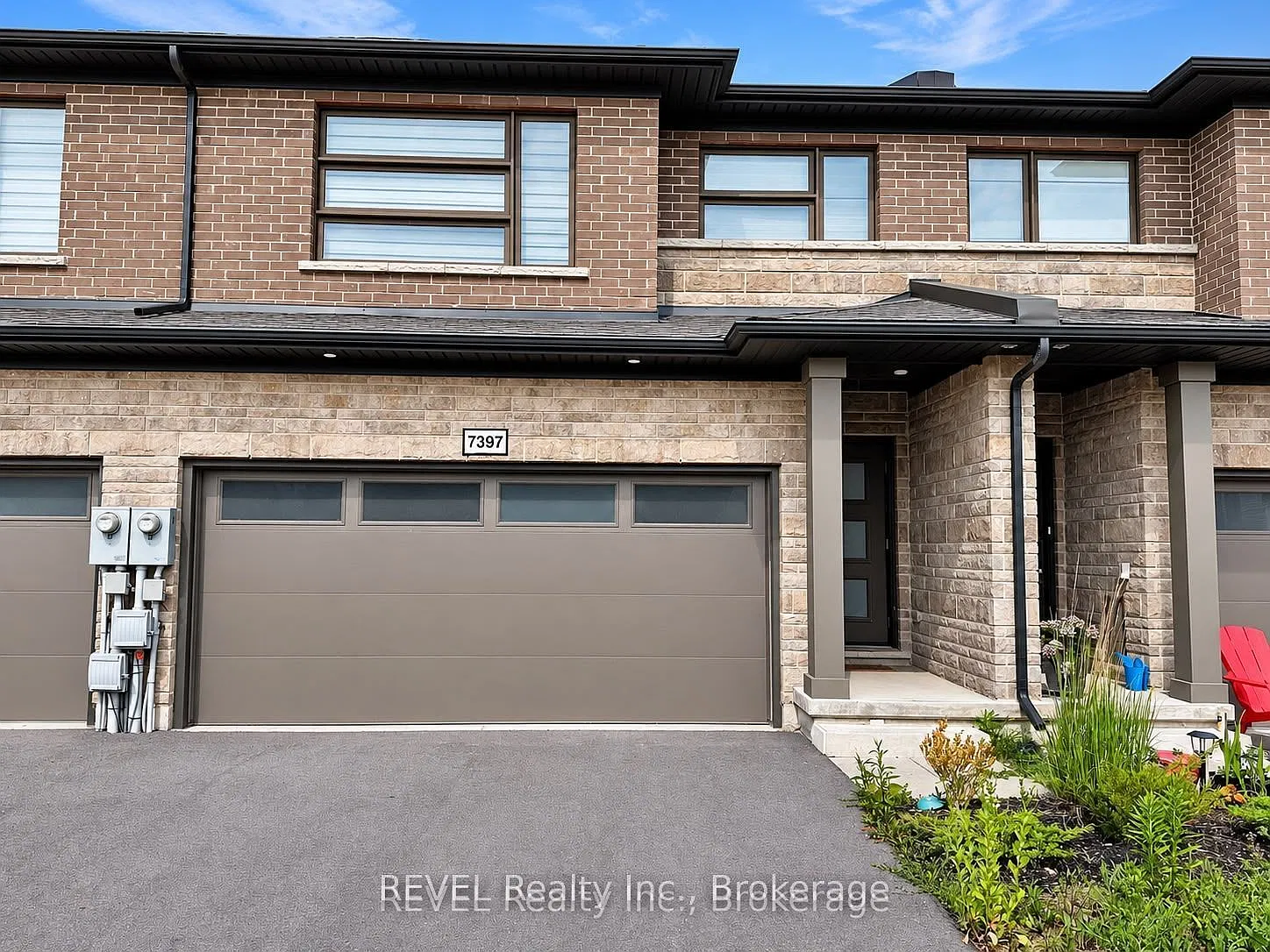 6 bed, $2,950 — Photo 2