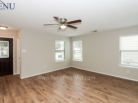 2nd image of 21011 Emery Mills Ln
