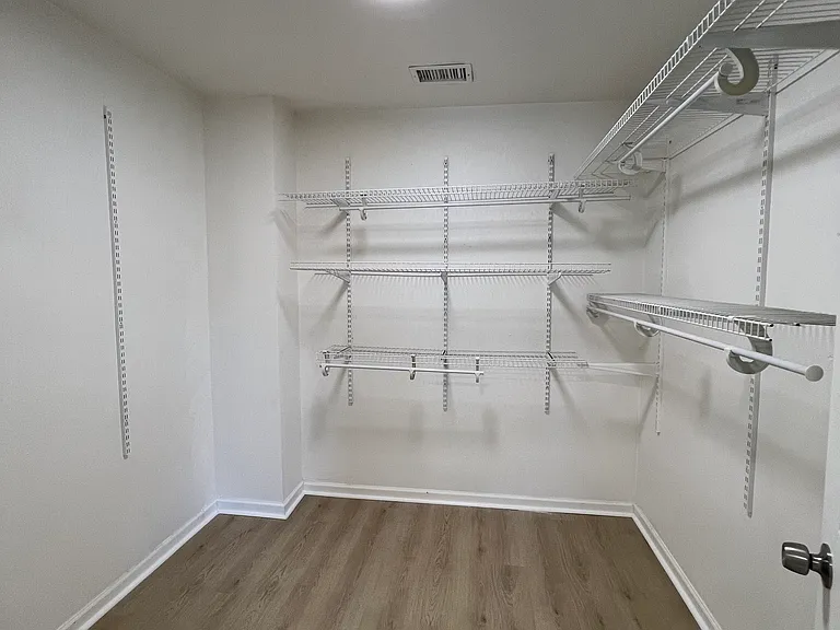 walk in closet