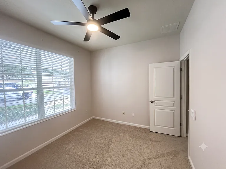 13244 Strode Ln — Photo 6