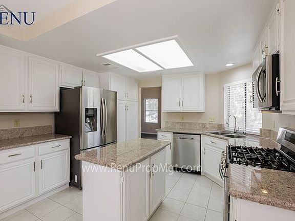 4th image of 1609 Santa Lucia Dr