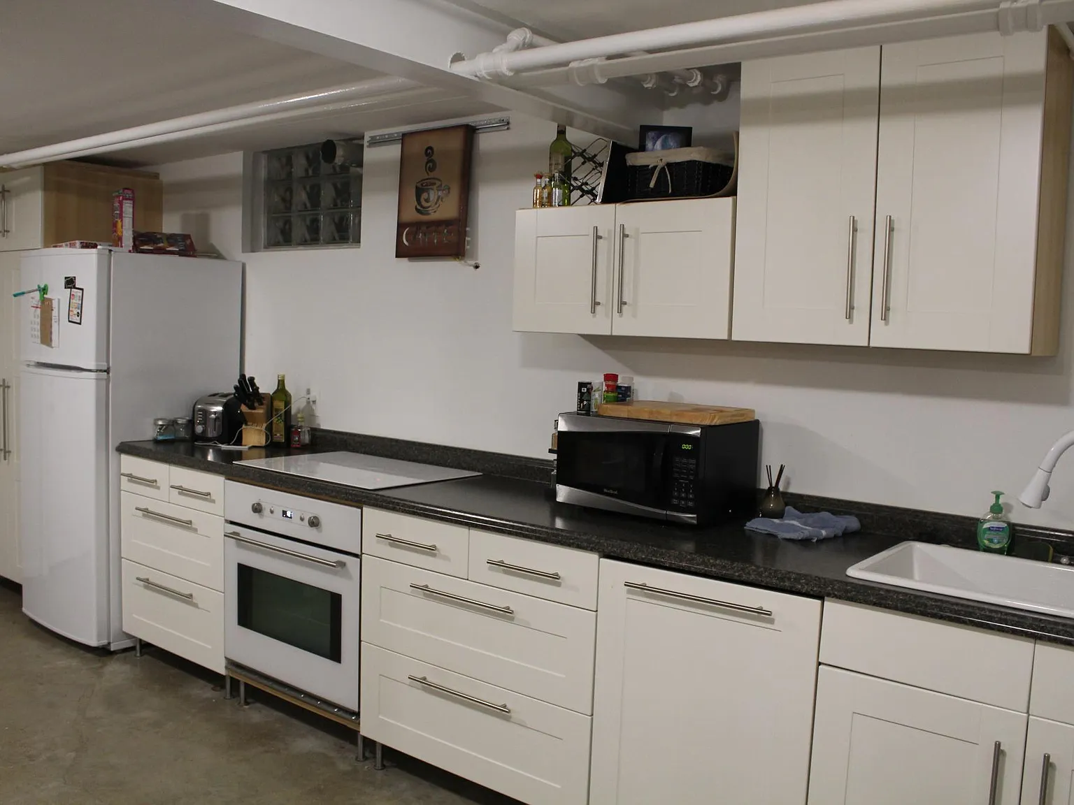 Studio, 528 sqft, $900 — Photo 2