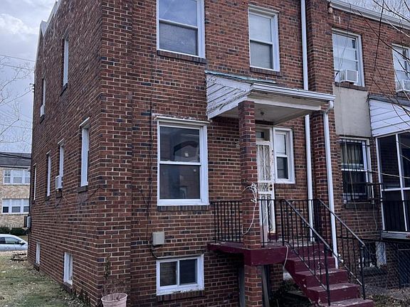 3rd image of 1807 Fort Davis St SE