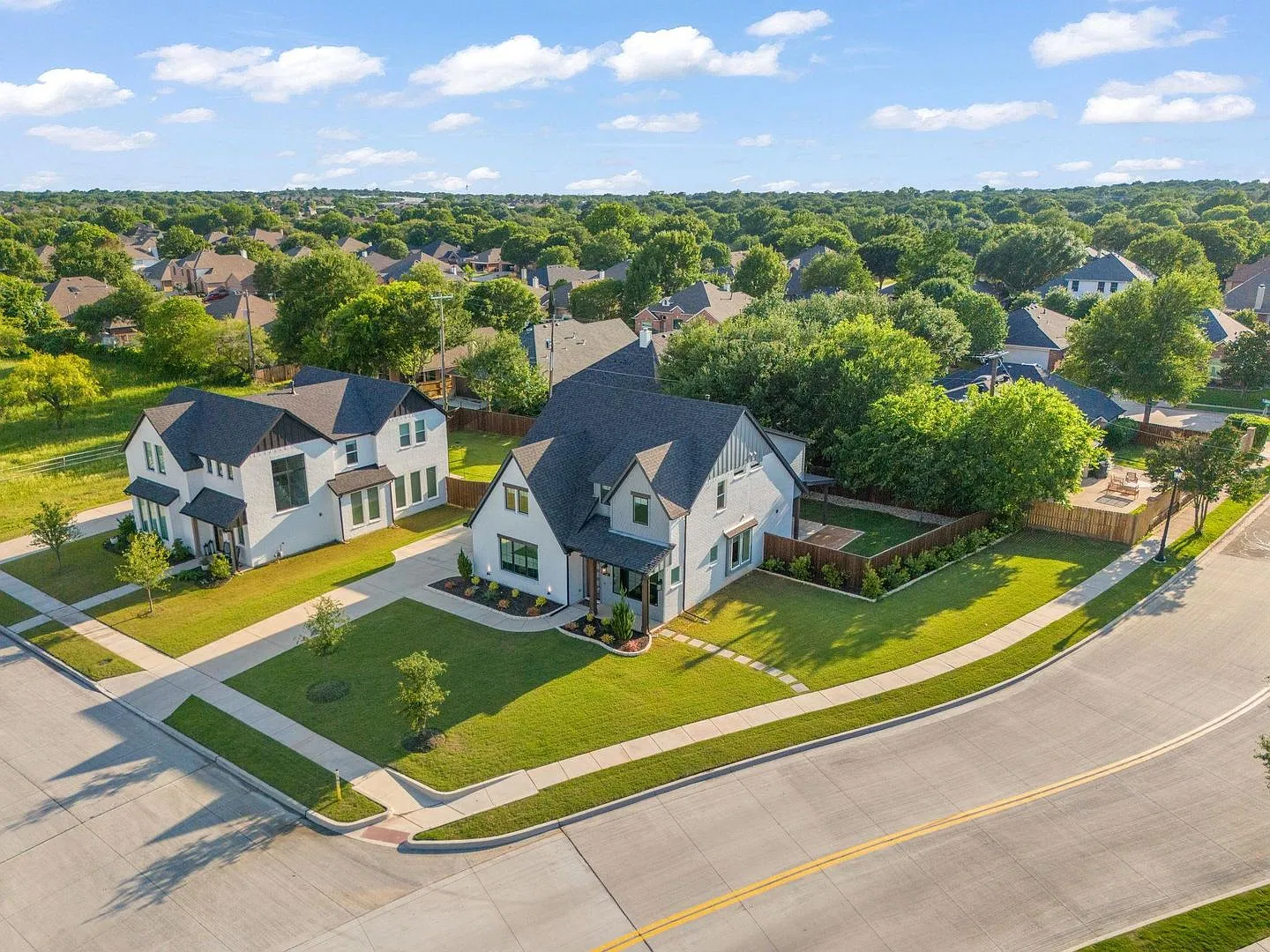 Coming Soon! A North Richland Hills Showstopper Stunning Two-Story Living at Its Finest! — Photo 3