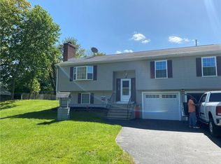 19 2nd Ave, Cumberland, RI 02864