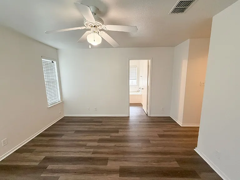 3949 Wensledale Dr — Photo 19