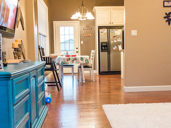4th image of 6035 Beaver Creek Ln