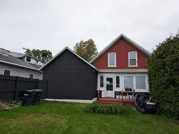 3rd image of 212 Margaret St