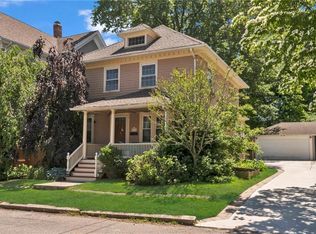 212 Lowden St, Pawtucket, RI 02860