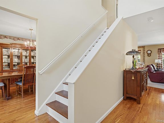 4th image of 48 Reynolds Road