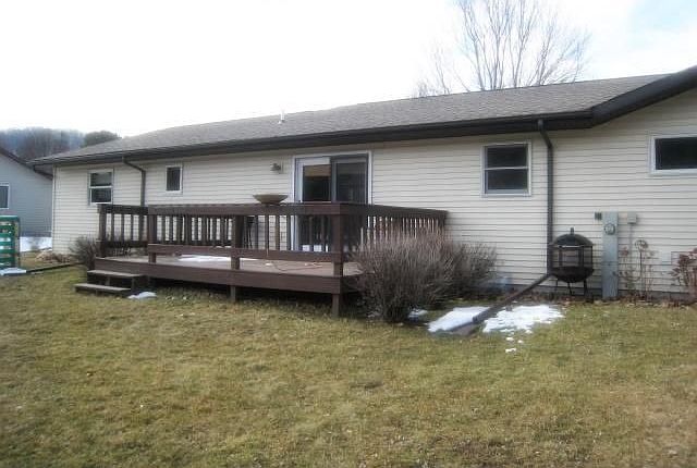 2nd image of 1105 Meadowood St