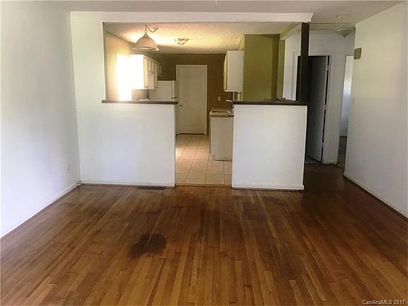 3rd image of 449 Brevard St