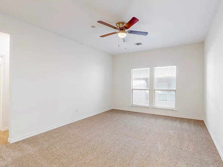 6818 Cortona Ln — Photo 12