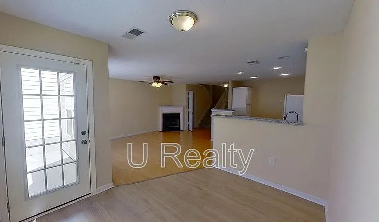482 Robin Reed Ct — Photo 5