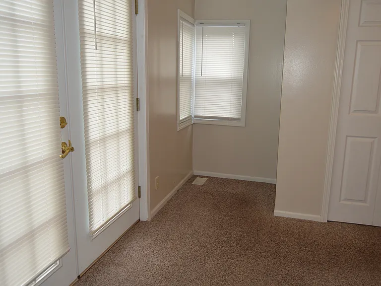 2045 W Packard Ave — Photo 24