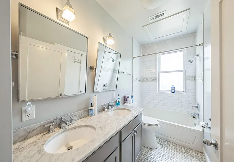 723 K St NE — Photo 7