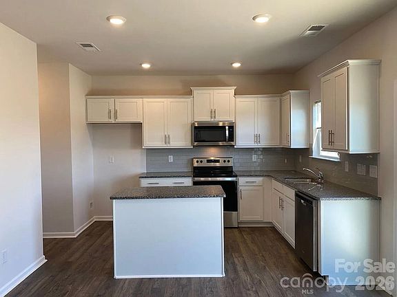 4th image of 196 Marathon Ln