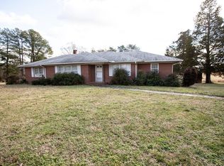 325 Fairgrounds Rd, Farmville, VA 23901