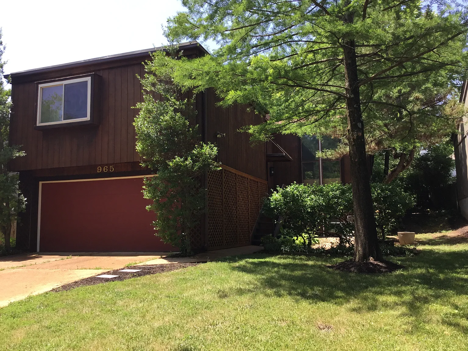965 Beacon Woods Ct photo 1